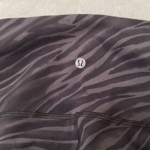 Lululemon leggings size 4